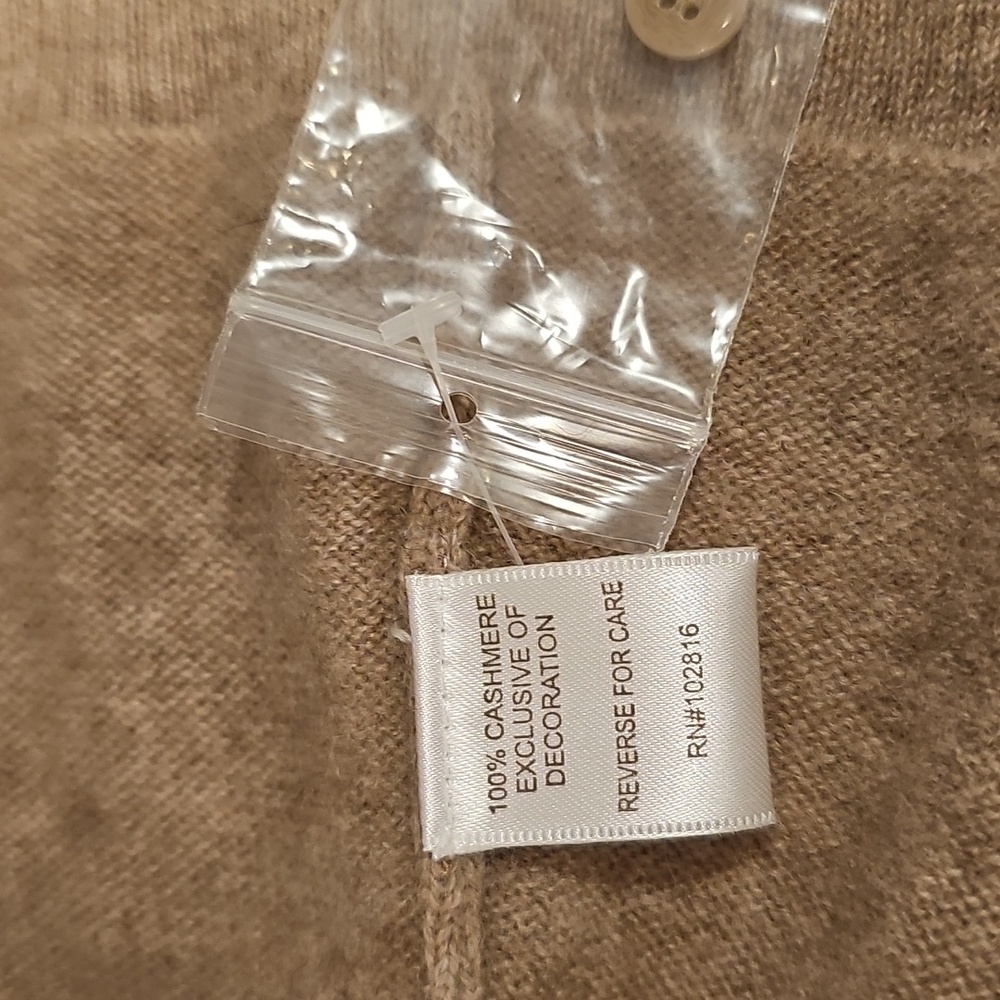 Cashmere Embroidered Sweatse - Picture 6 of 7